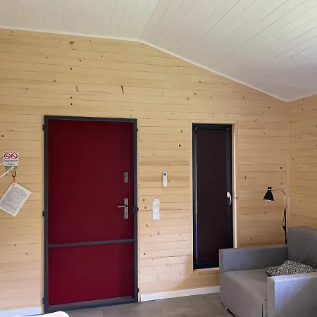 Reddoor