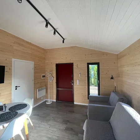 בקתה Reddoor זאטור